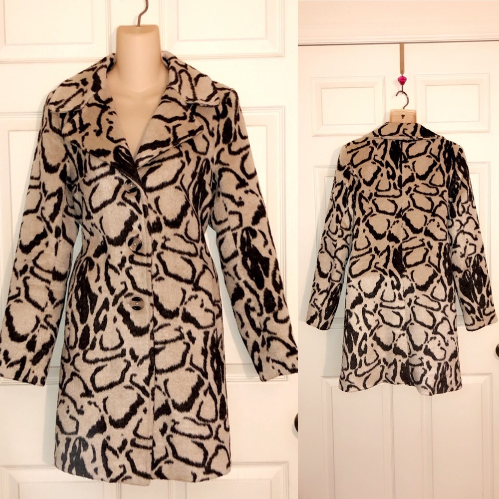 🆕 BB DAKOTA Animal Print Pea Coat